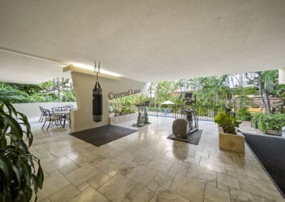 343 Hobron Lane #1001