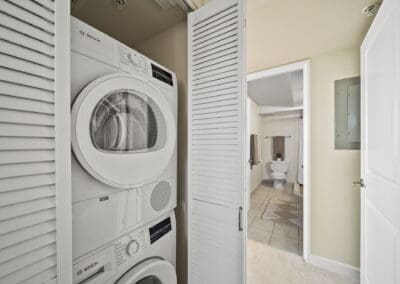 343 Hobron Lane #1001 Laundry